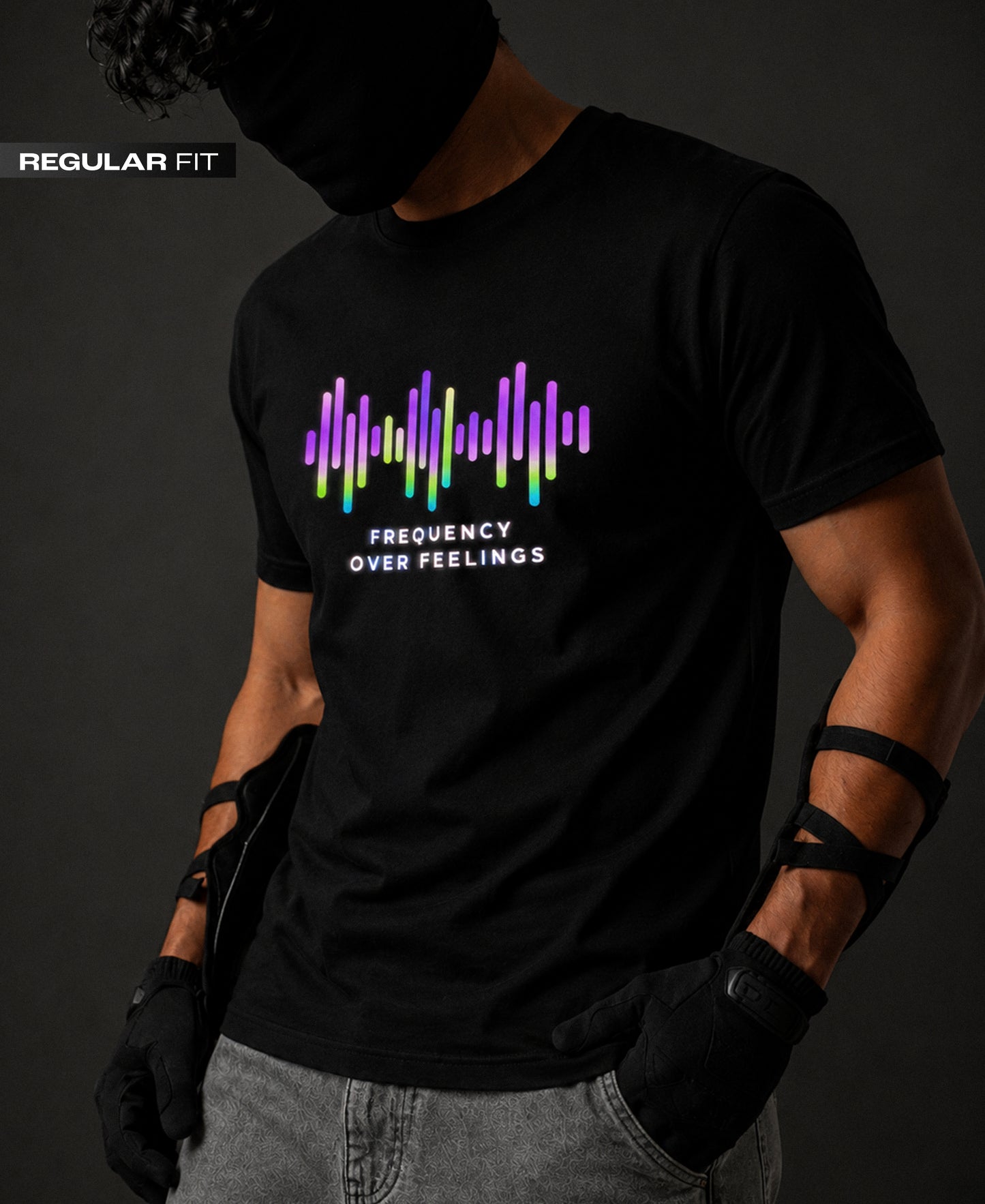 FREQUENCY | REGULAR FIT | REFLECTIVE