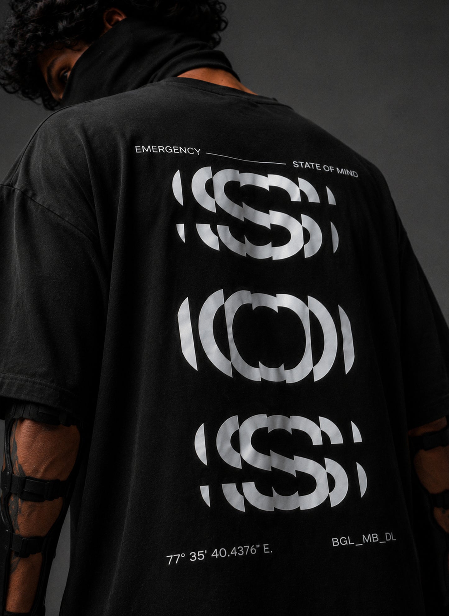 SOS Oversized - Reflective Tee