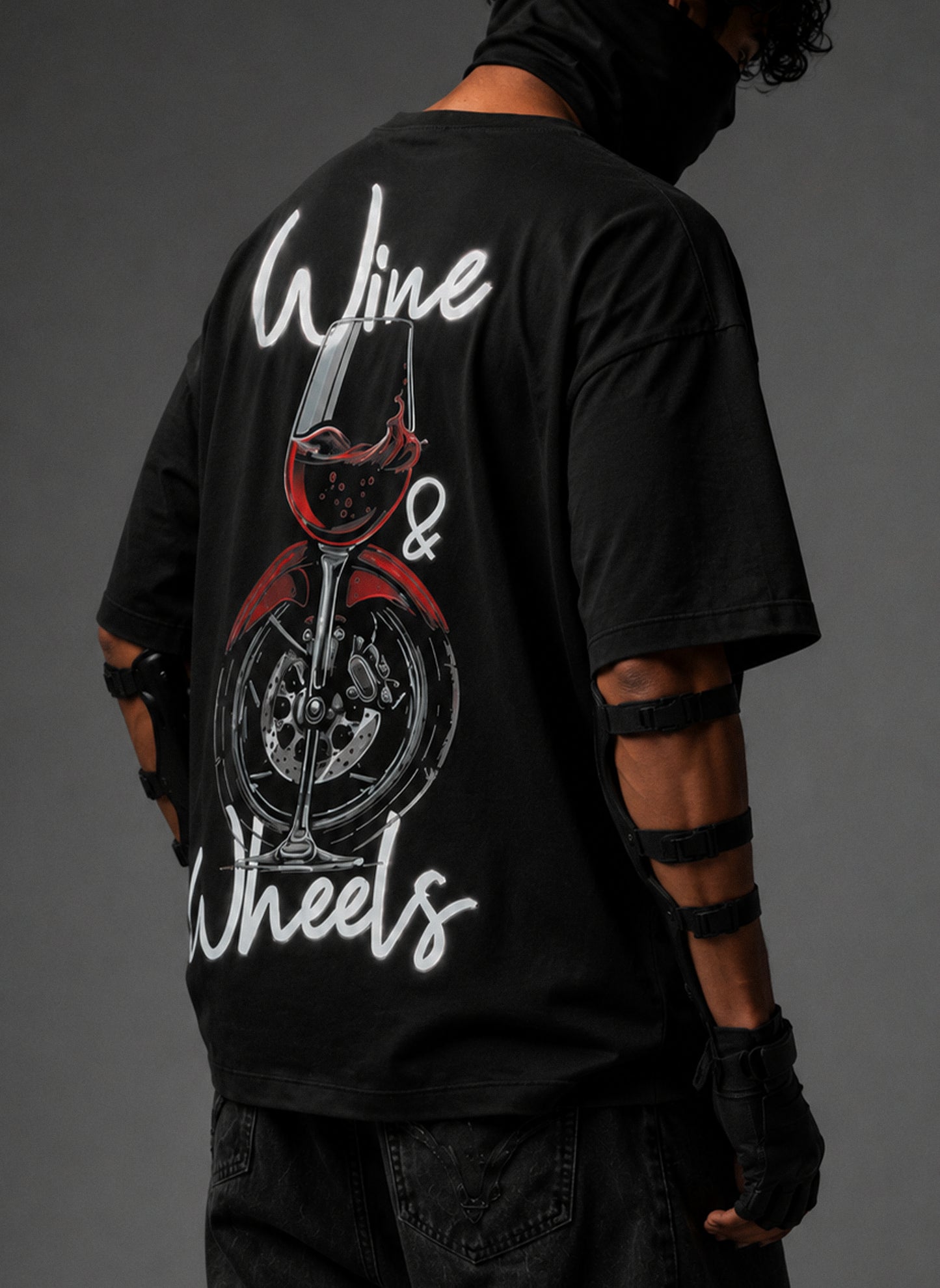 WINE ON WHEELS Oversized - Reflective Tee