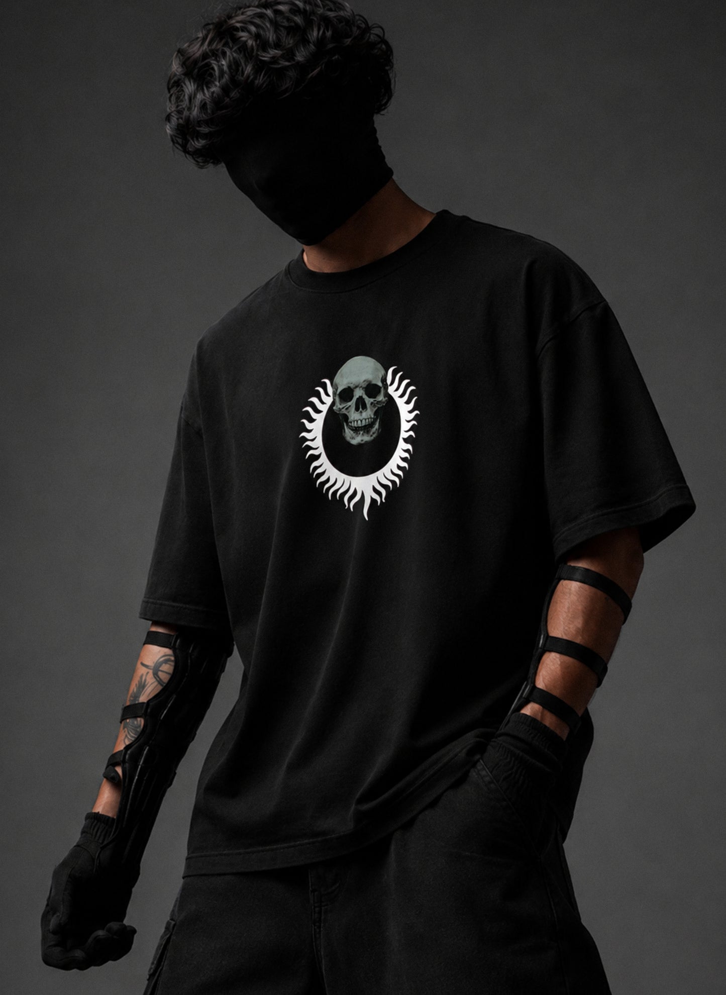 FOUR FACES Oversized - Reflective Tee
